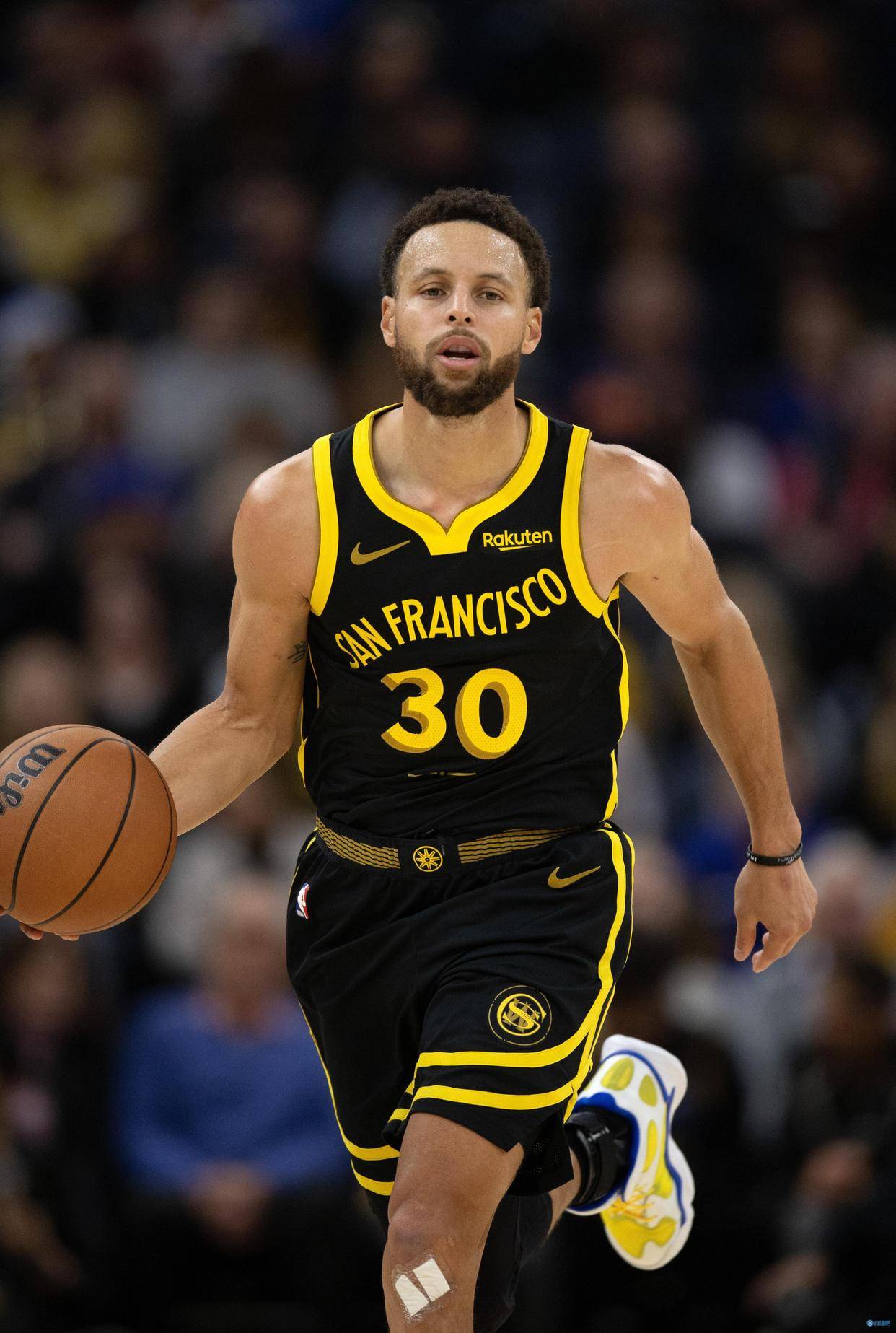 克罗地亚主帅质疑：某些球队没亮眼表现，凭啥分在一档？（克罗地亚主帅发声：表现平平的球队凭什么进第一档？）