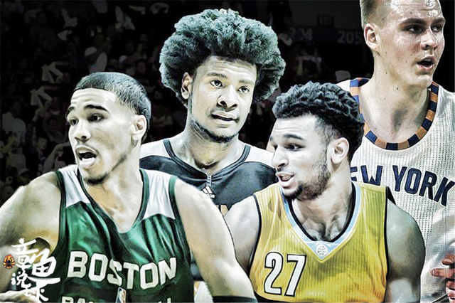 远在迈阿密心系罗马，托蒂和坎德拉用手机观看老东家焦点大战（托蒂、坎德拉身在迈阿密仍关注罗马，用手机追看老东家焦点战）