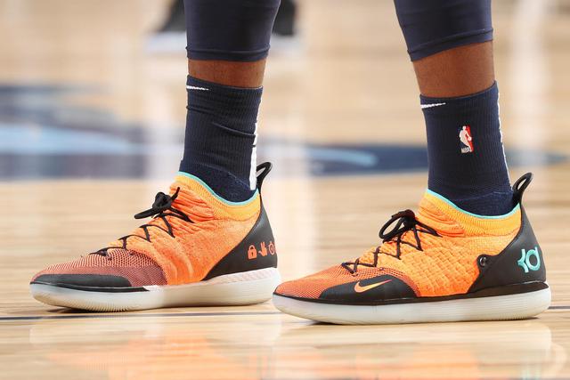 德甲半场：卡尔破门，波图尔斯基扳平，拜仁1-1美因茨（半场战报：卡尔先拔头筹，波图尔斯基扳平，拜仁暂1-1战平美因茨）