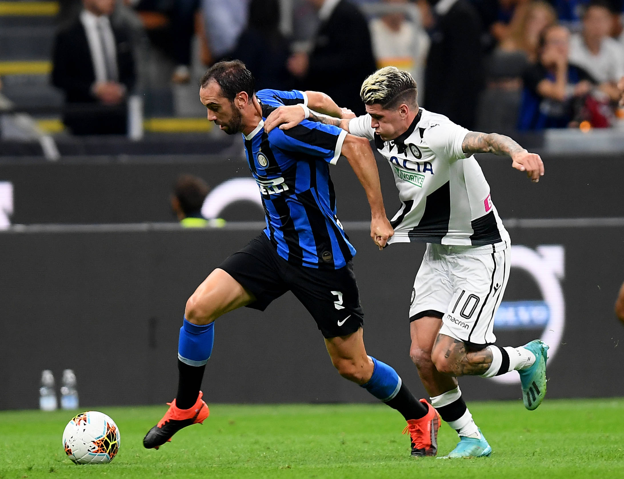 莱万：我愿意和普罗别日和好，当初他可能受到了一些人的影响（莱万愿与普罗别日和解：当时他可能受到他人影响）