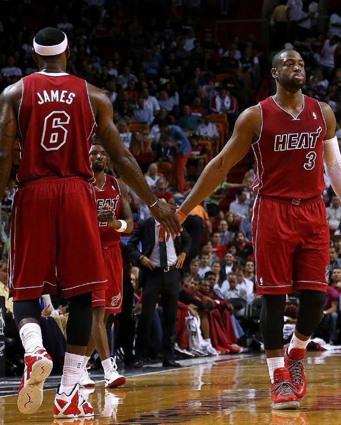 英冠战报：哈里斯、普瓦赫塔建功，牛津联2-1伊普斯维奇（英冠快讯：哈里斯、普瓦赫塔破门，牛津联2-1击败伊普斯维奇）