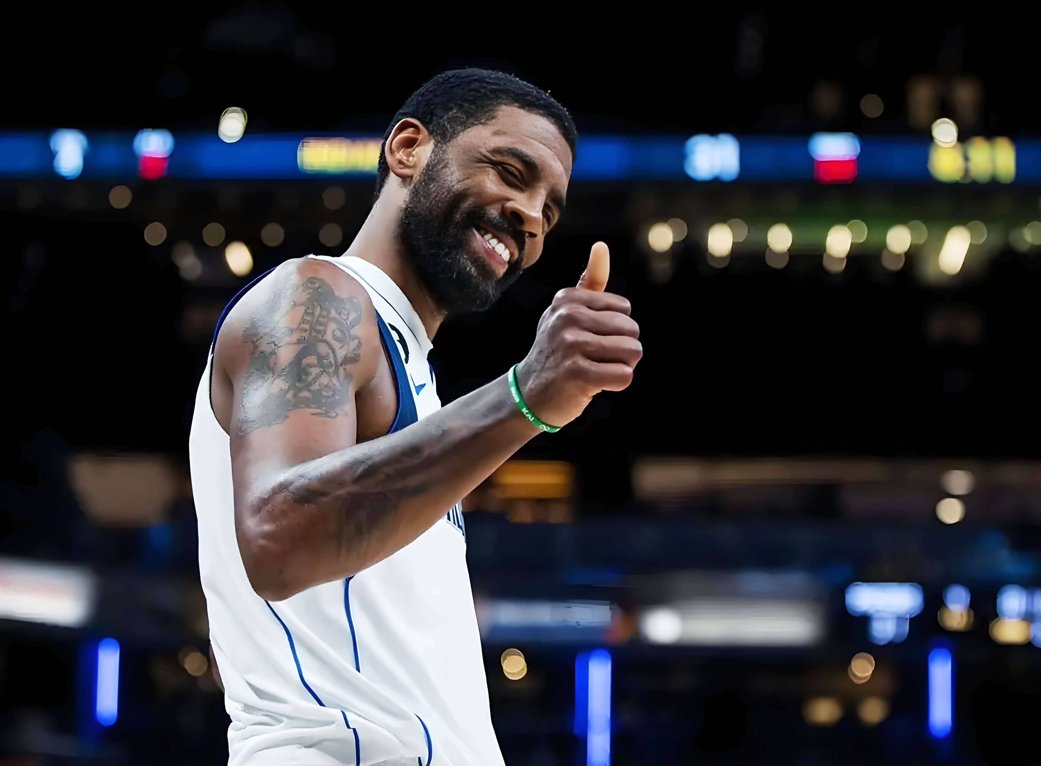 记者：老弗爷不会让维尼修斯离队，正常的话很快就会宣布续约（记者：老弗爷坚决不放维尼修斯，续约或将很快官宣）