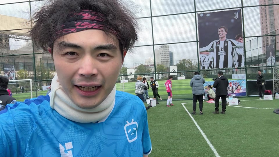 特罗萨德打进英超50球，成第5名达成此成就的比利时球员（特罗萨德英超50球里程碑，成为第5位达成的比利时球员）