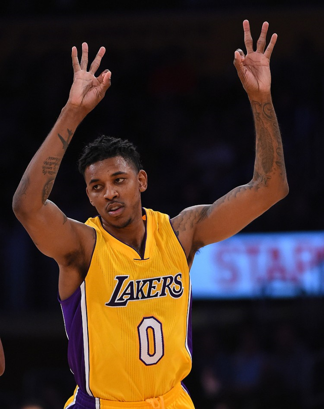 法兰克福主帅：球队上次客战巴萨是次伟大的经历，但已成历史（法兰克福主帅：上回客场对阵巴萨经历非凡，但已成过去）