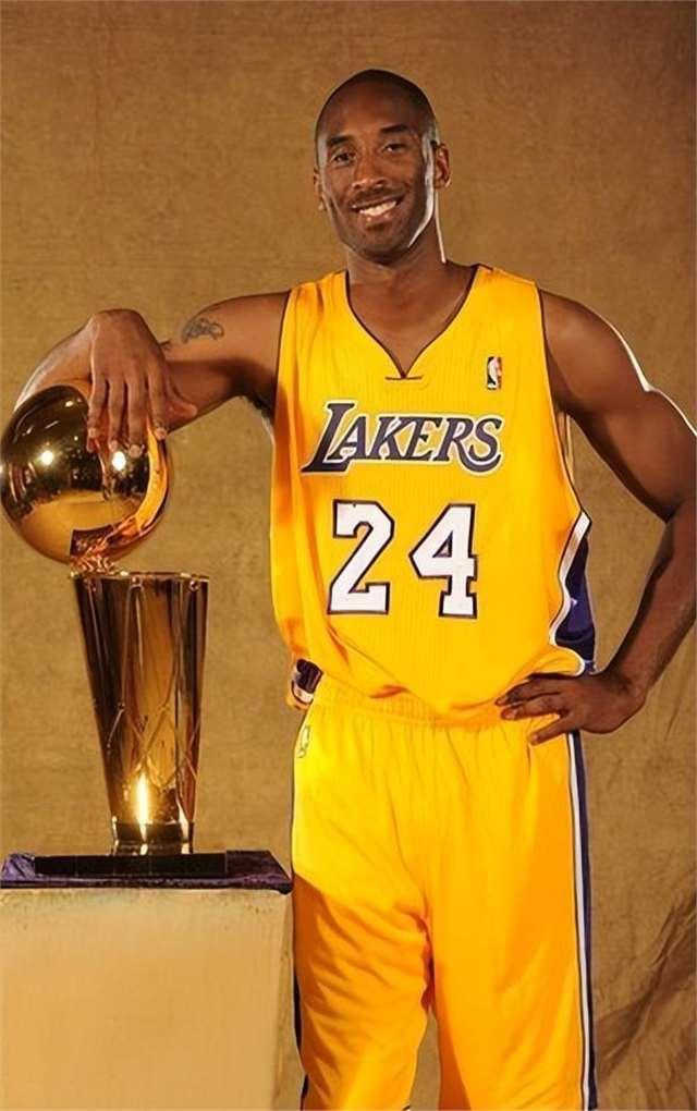 在熊猫杯负伤，记者：蒯纪闻遭遇手掌骨裂（记者：蒯纪闻在熊猫杯赛中手掌骨裂）